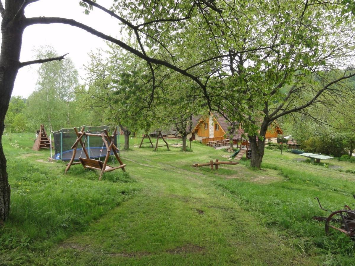 Miniresort Amulet Hrubá Skála Esterno foto